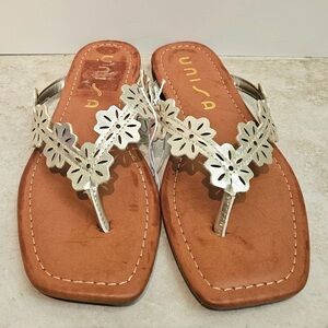 Unisa Women's Metallic Floral Sandals